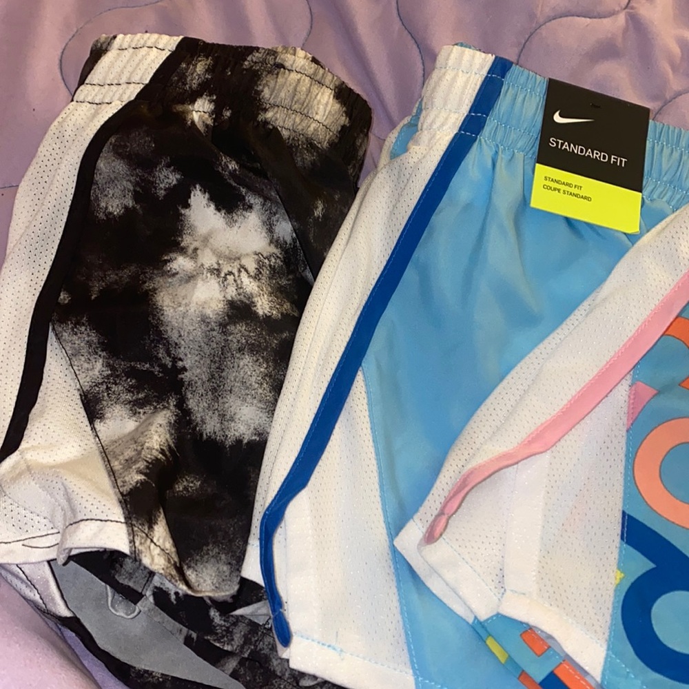 Size s girls shorts Nike